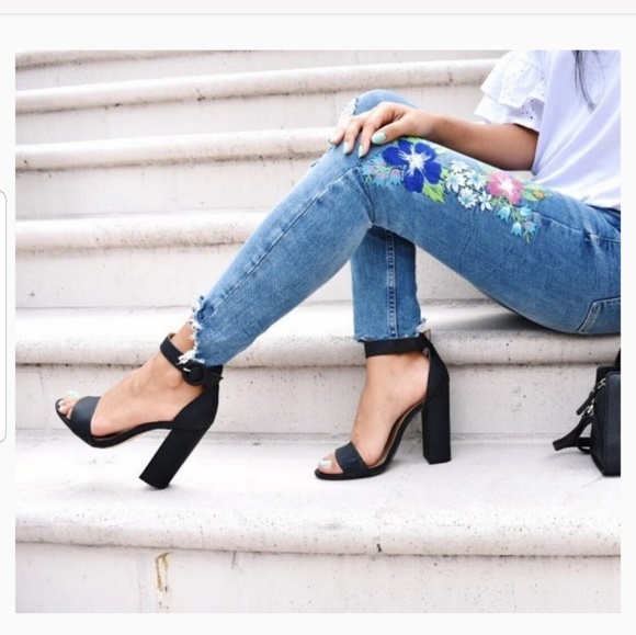 Nude heels - Picture 5 of 5